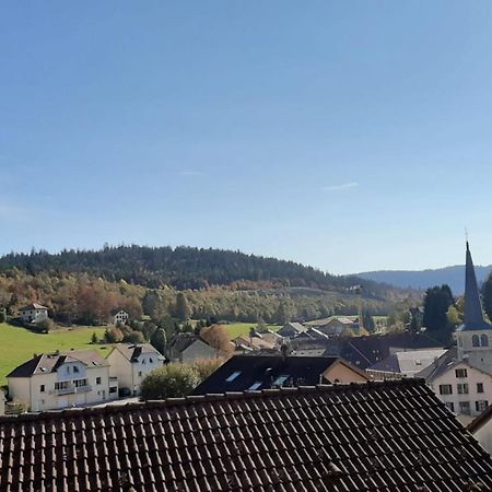 Duplex De Charme Avec Terrasse Appartement Les Hopitaux-Neufs Buitenkant foto