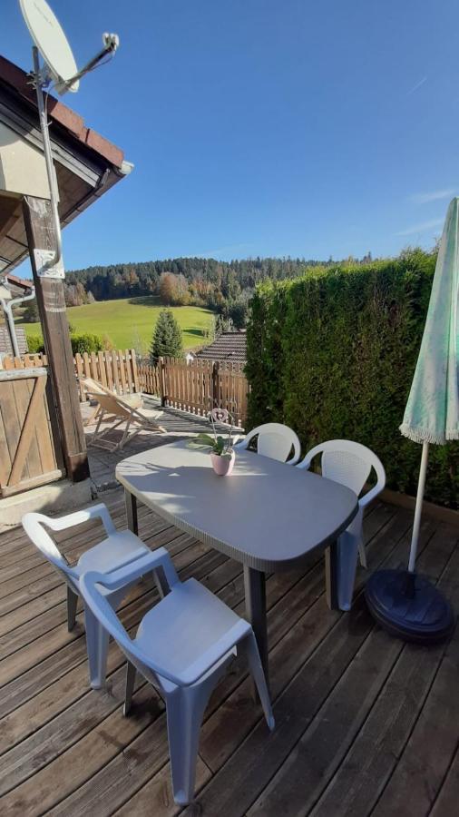 Duplex De Charme Avec Terrasse Appartement Les Hopitaux-Neufs Buitenkant foto